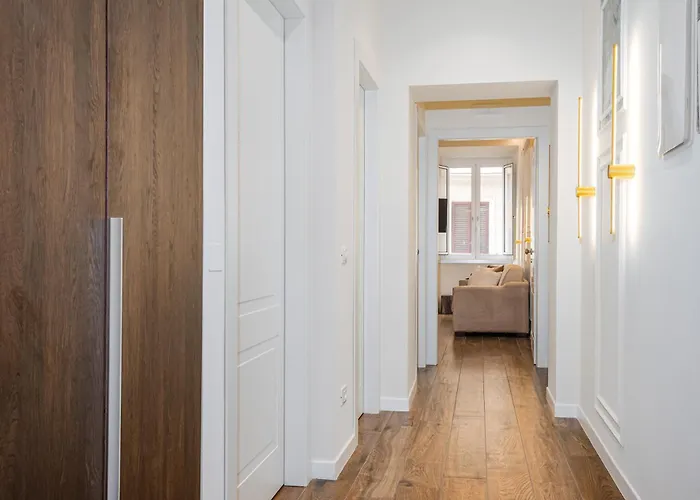 Iv Leoni Guest house 4*